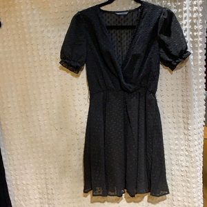 Shein size XS  US7 black texture with circles dress V low neck elastic mid